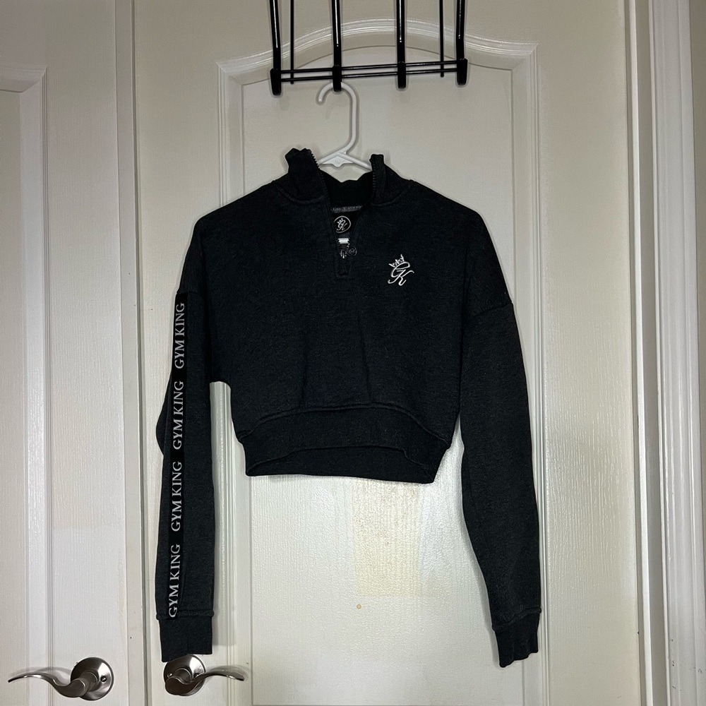 Gym King Size 8 Charcoal Grey Cropped Hoodie with Logo Sleeve Detail